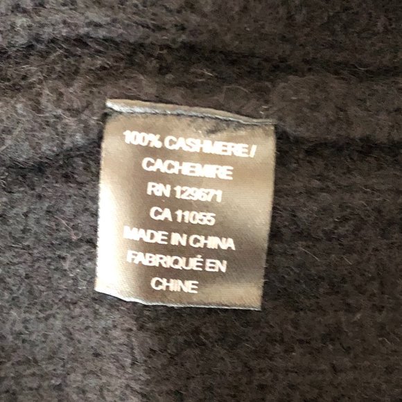 Black Cashmere Cardigan from 360 Cashmere - Picture 7 of 7